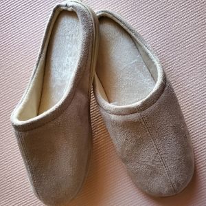 New Large Memory Foam Tan Polyester Foam Slippers 12"x4.5"x1"
